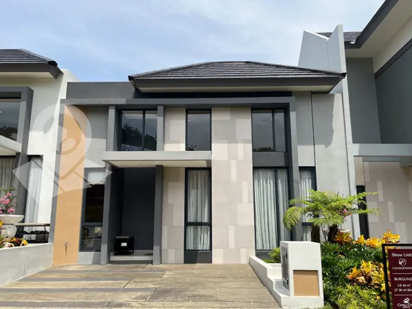 Chardonnay Residence - Contemporary Living